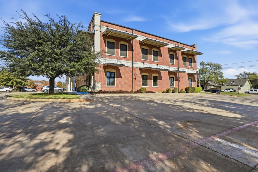 140 E Main St, Lewisville, TX for sale - Building Photo - Image 2 of 19