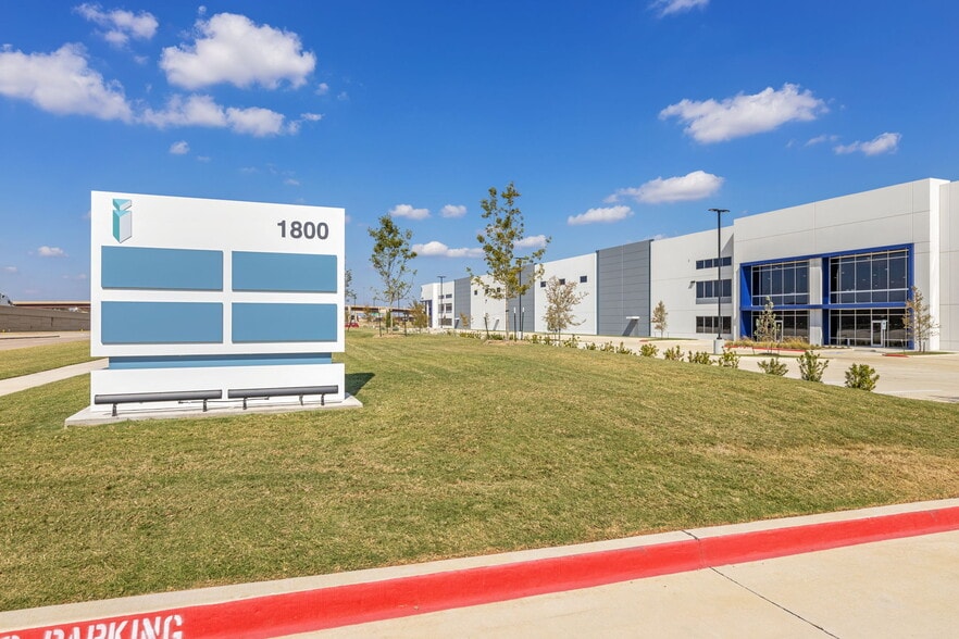 1800 State Highway 121, Grapevine, TX for lease - Building Photo - Image 3 of 6