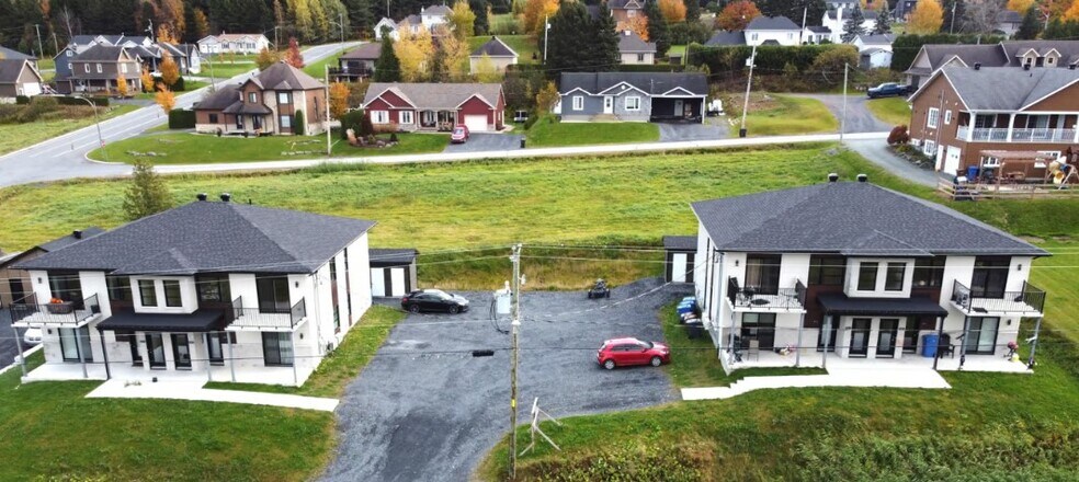 332-334 Rue Ambroise, Saint-victor, QC for sale - Primary Photo - Image 1 of 1