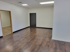 1200-1214 Hawthorne Ave NE, Salem, OR for lease Interior Photo- Image 2 of 2