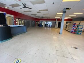 160 Main St, Spencer, MA for lease Interior Photo- Image 2 of 6