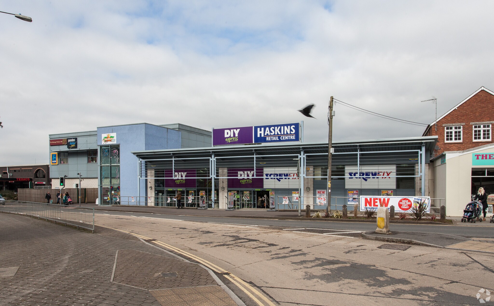 High St, Shepton Mallet for sale Primary Photo- Image 1 of 1