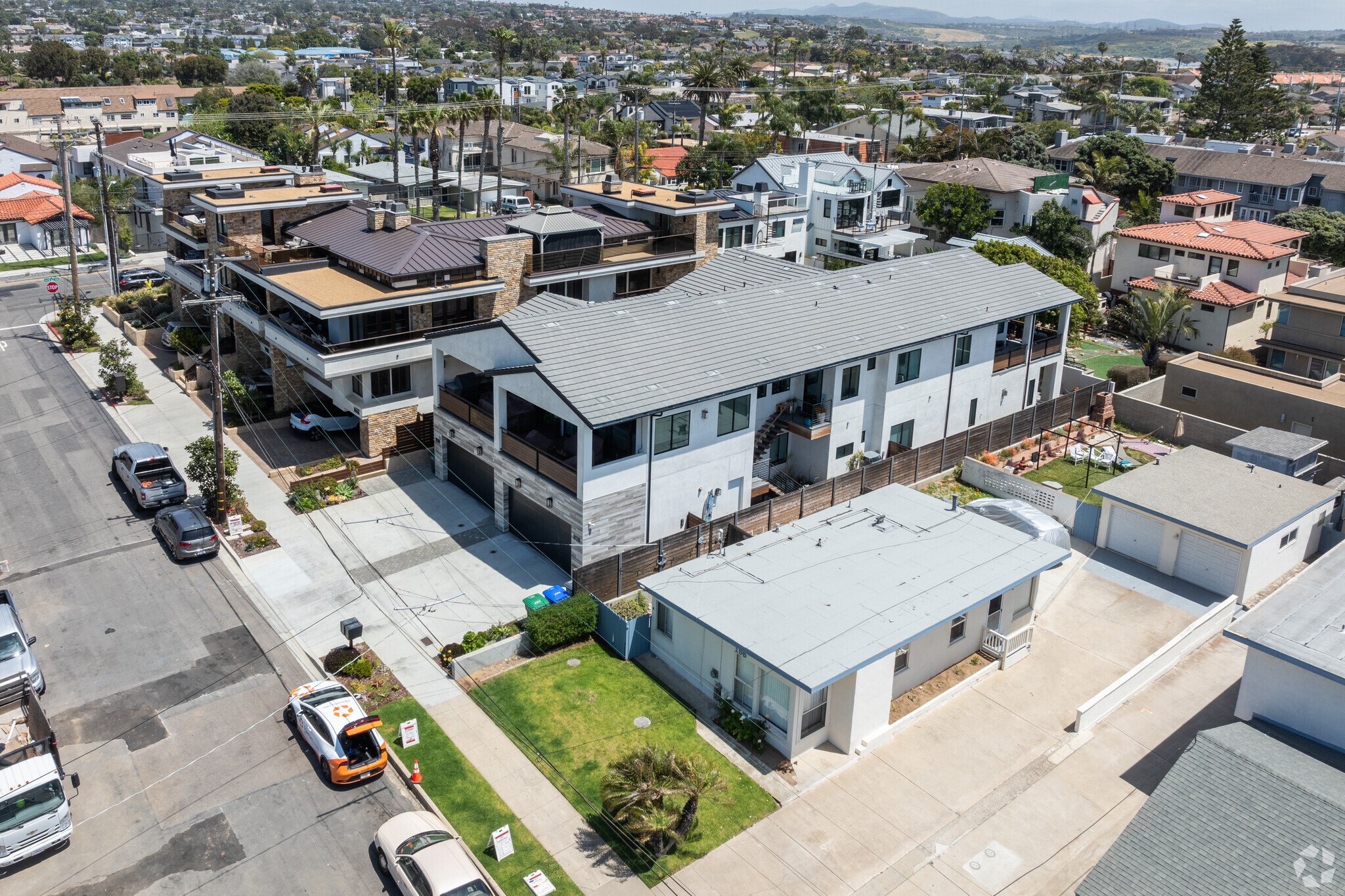 155 Cherry Ave, Carlsbad, CA for sale Primary Photo- Image 1 of 6