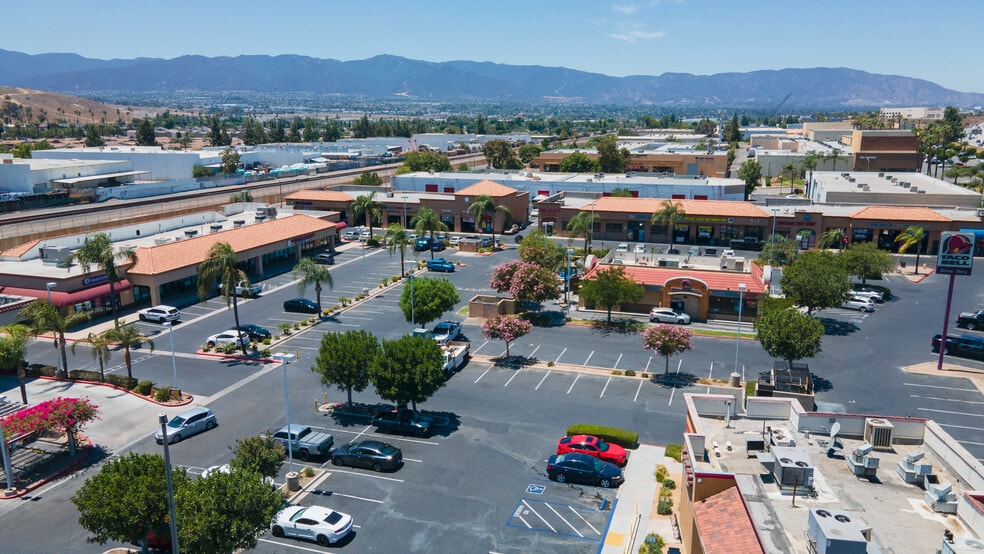 2189 Sampson Ave, Corona, CA for lease - Building Photo - Image 2 of 15