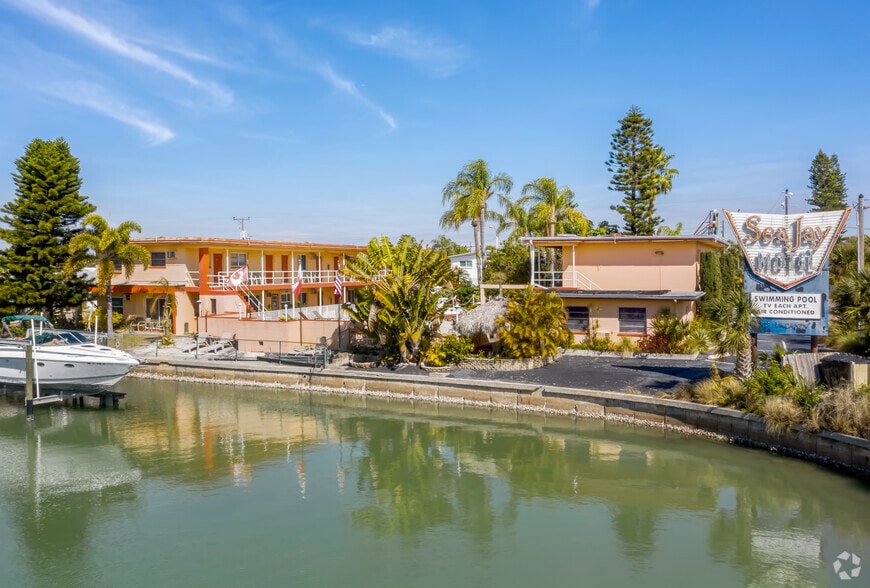 11240 1st St, Treasure Island, FL for sale - Building Photo - Image 1 of 19