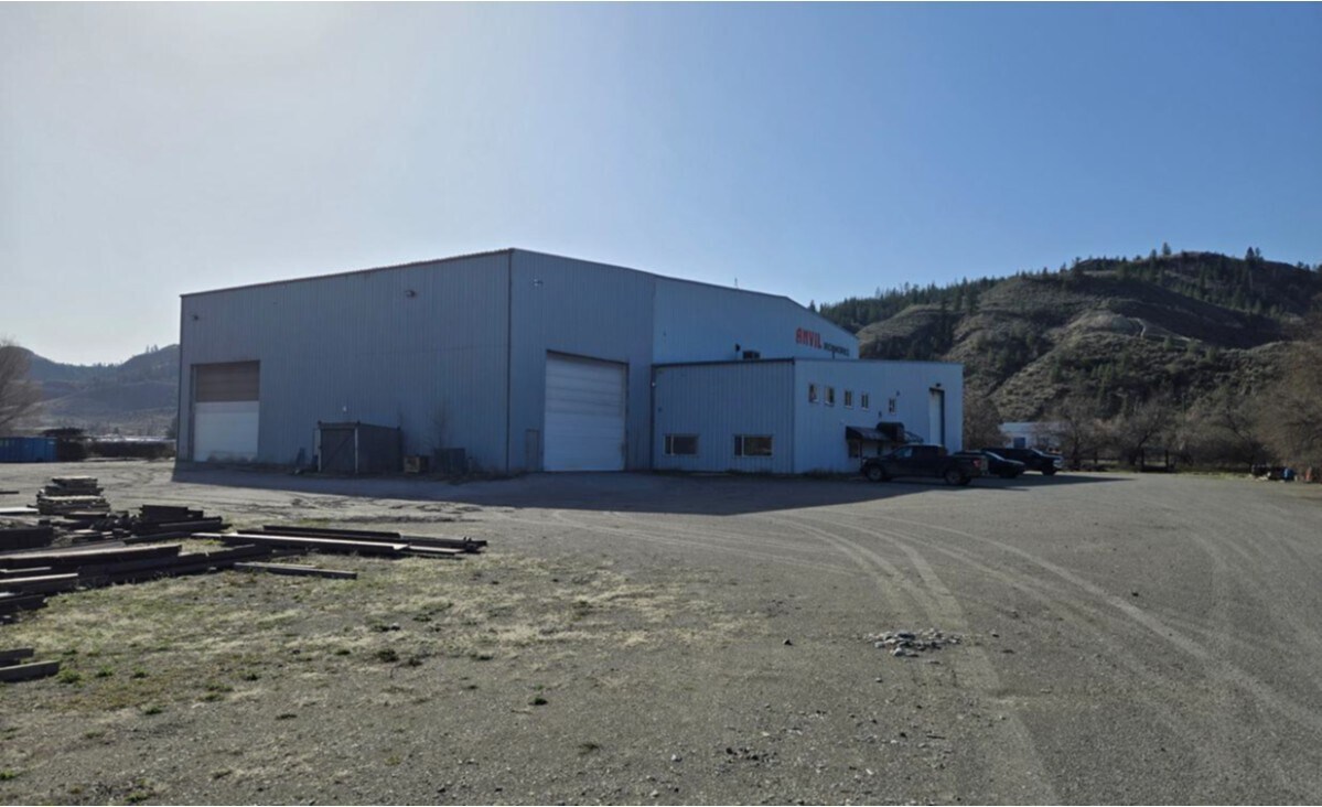 9795 Wittner Rd, Kamloops, BC for sale Primary Photo- Image 1 of 17