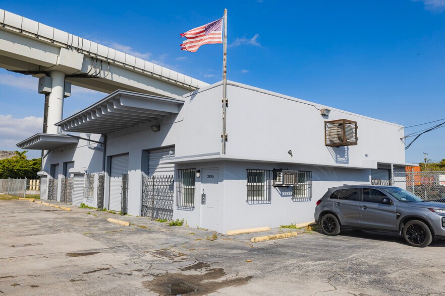 3805 NW 35th Ave, Miami, FL for sale - Building Photo - Image 1 of 1