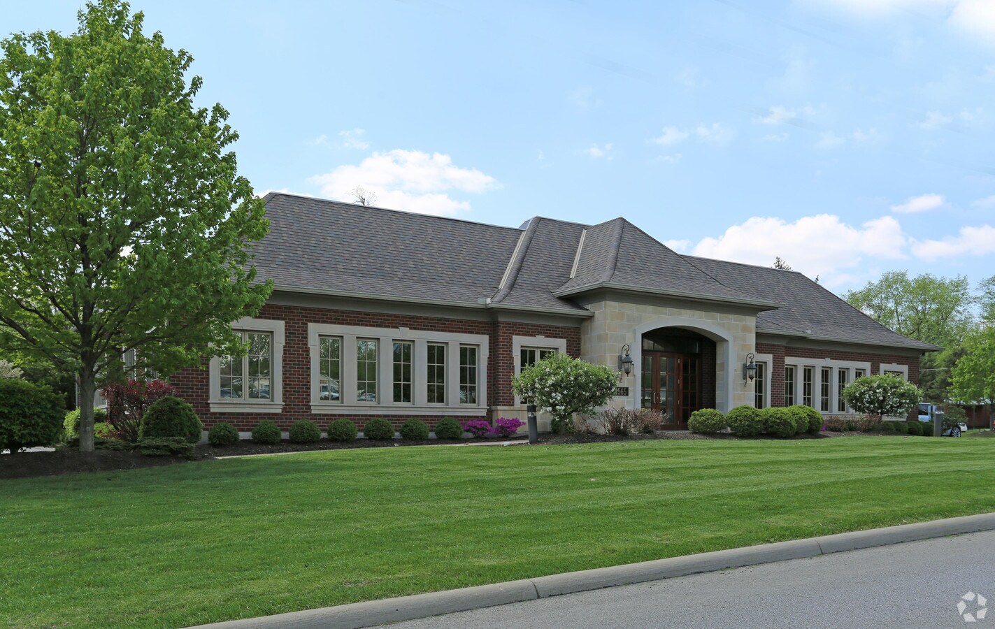 4565 E Galbraith Rd, Cincinnati, OH 45236