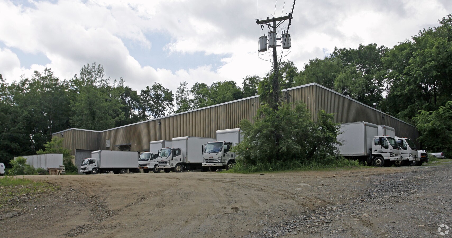 47 Rockland Rd, Auburn, MA 01501