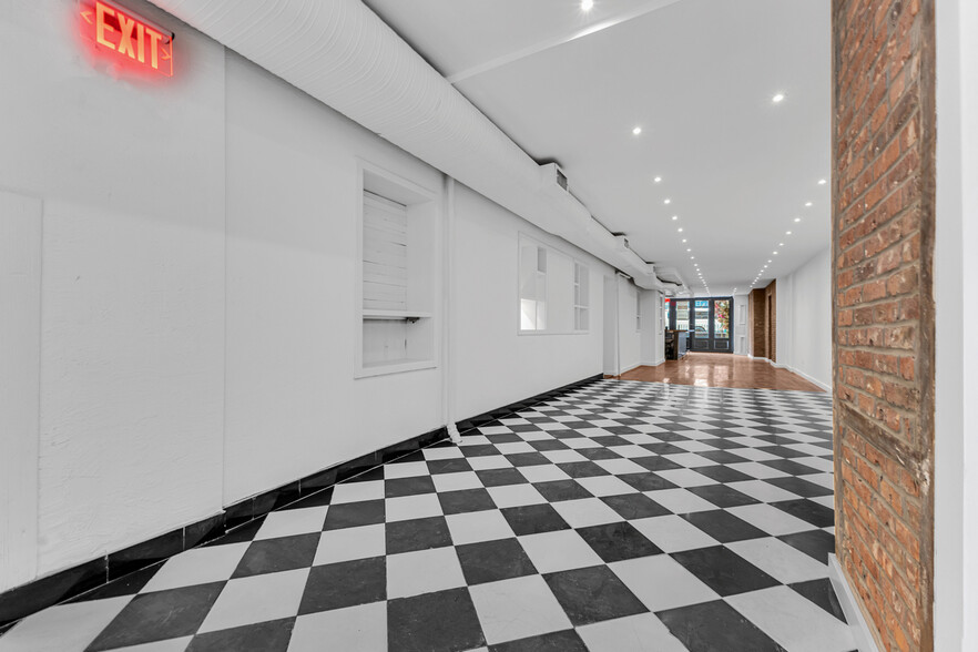 60-62 2nd Ave, New York, NY for lease - Interior Photo - Image 2 of 8