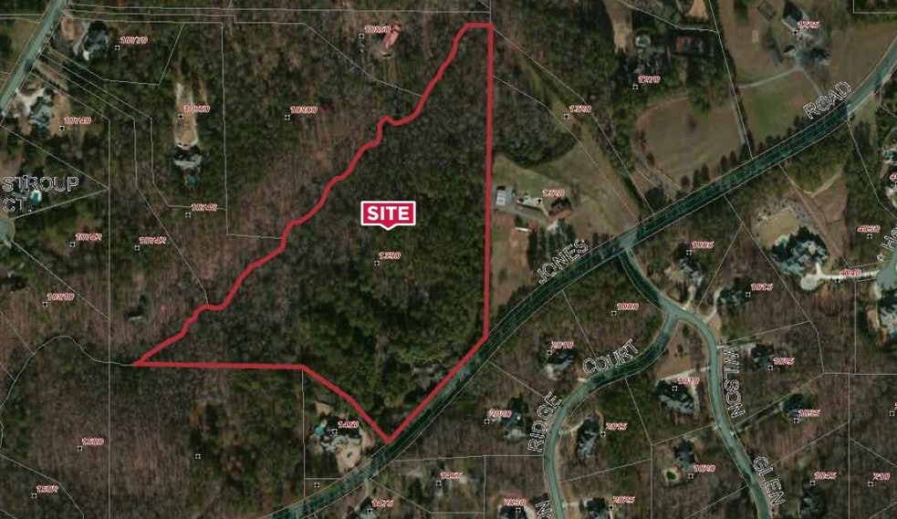 1390 Jones Rd, Roswell, GA 30075