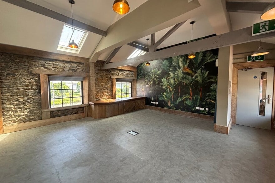 Platform, Former Railway Station Building, Cardiff for lease - Building Photo - Image 2 of 53