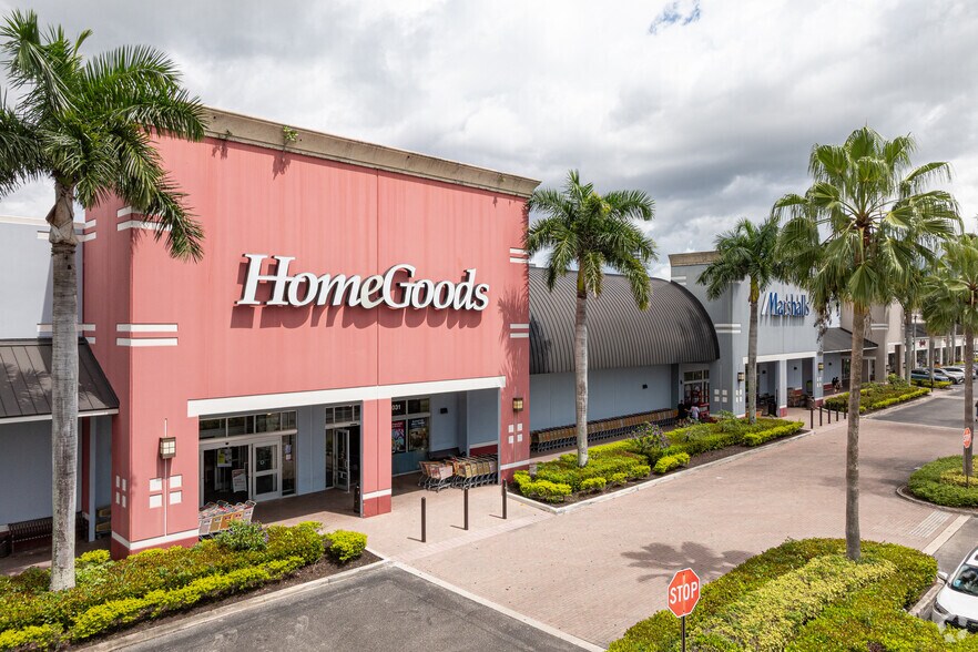 11031 Southern Blvd, Royal Palm Beach, FL for lease - Building Photo - Image 2 of 6