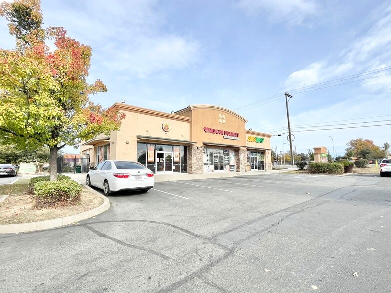 4845 Watt Ave, North Highlands, CA for lease - Building Photo - Image 2 of 14