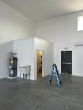 1500 Dolarway Rd, Ellensburg, WA for lease Interior Photo- Image 1 of 2