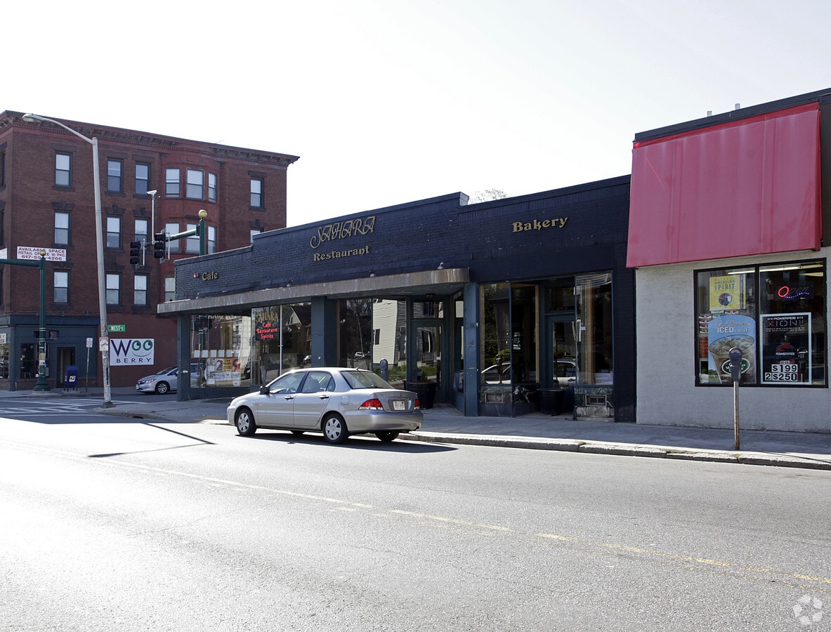 143 Highland St, Worcester, MA 01609