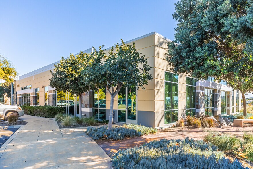 2792 Gateway Rd, Carlsbad, CA 92009