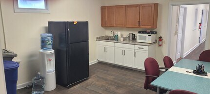 9-13 Ackerman Ave, Emerson, NJ for lease Building Photo- Image 2 of 6