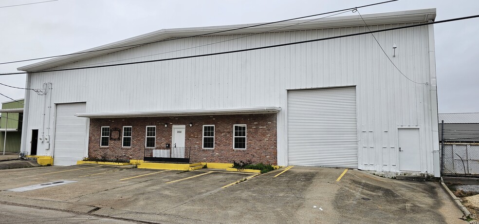 200 Industrial Ave, Jefferson, LA for lease - Building Photo - Image 1 of 35