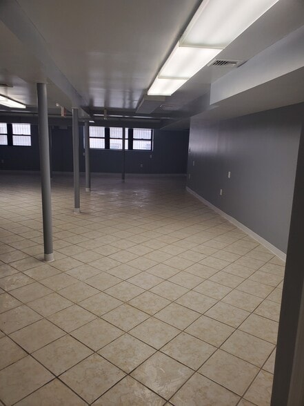 2004 New York Ave, Union City, NJ for lease - Interior Photo - Image 3 of 10
