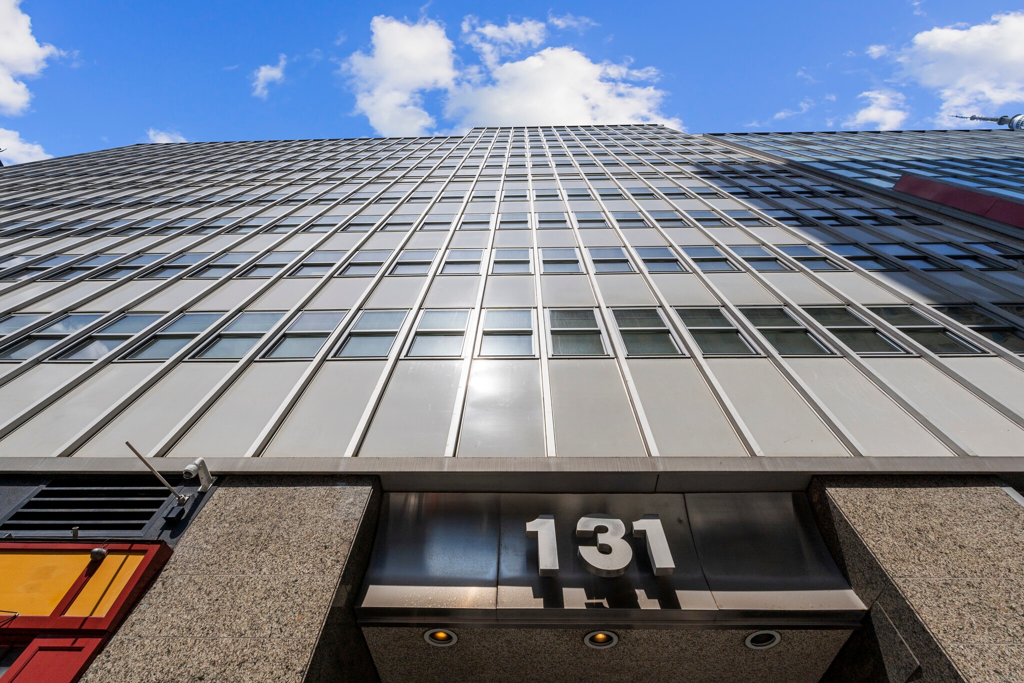 131 W 33rd St, New York, NY for lease Building Photo- Image 1 of 2