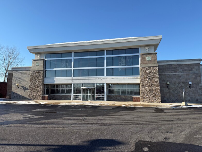 7301 Maplecrest Rd, Fort Wayne, IN for lease - Building Photo - Image 1 of 5