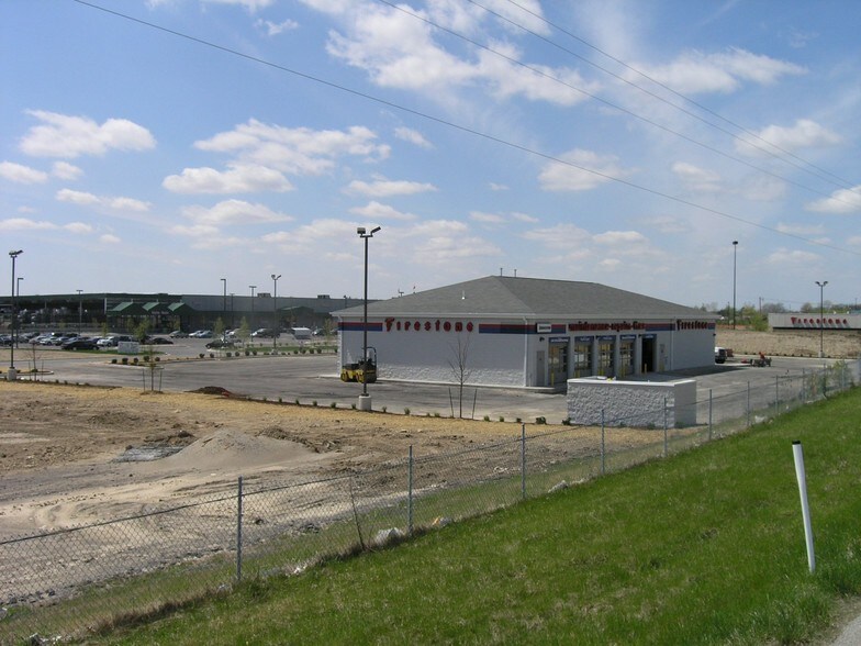 7811 Southtown Crossing Blvd, Fort Wayne, IN for sale - Building Photo - Image 1 of 1