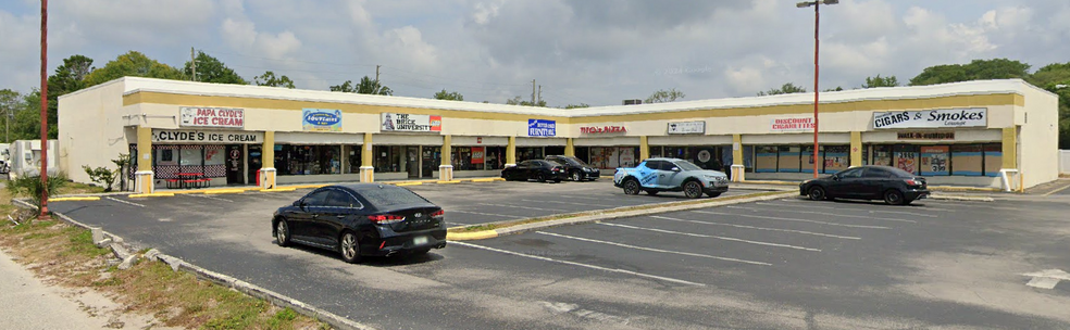 1217-1239 Kass Cir, Spring Hill, FL for lease - Building Photo - Image 1 of 7