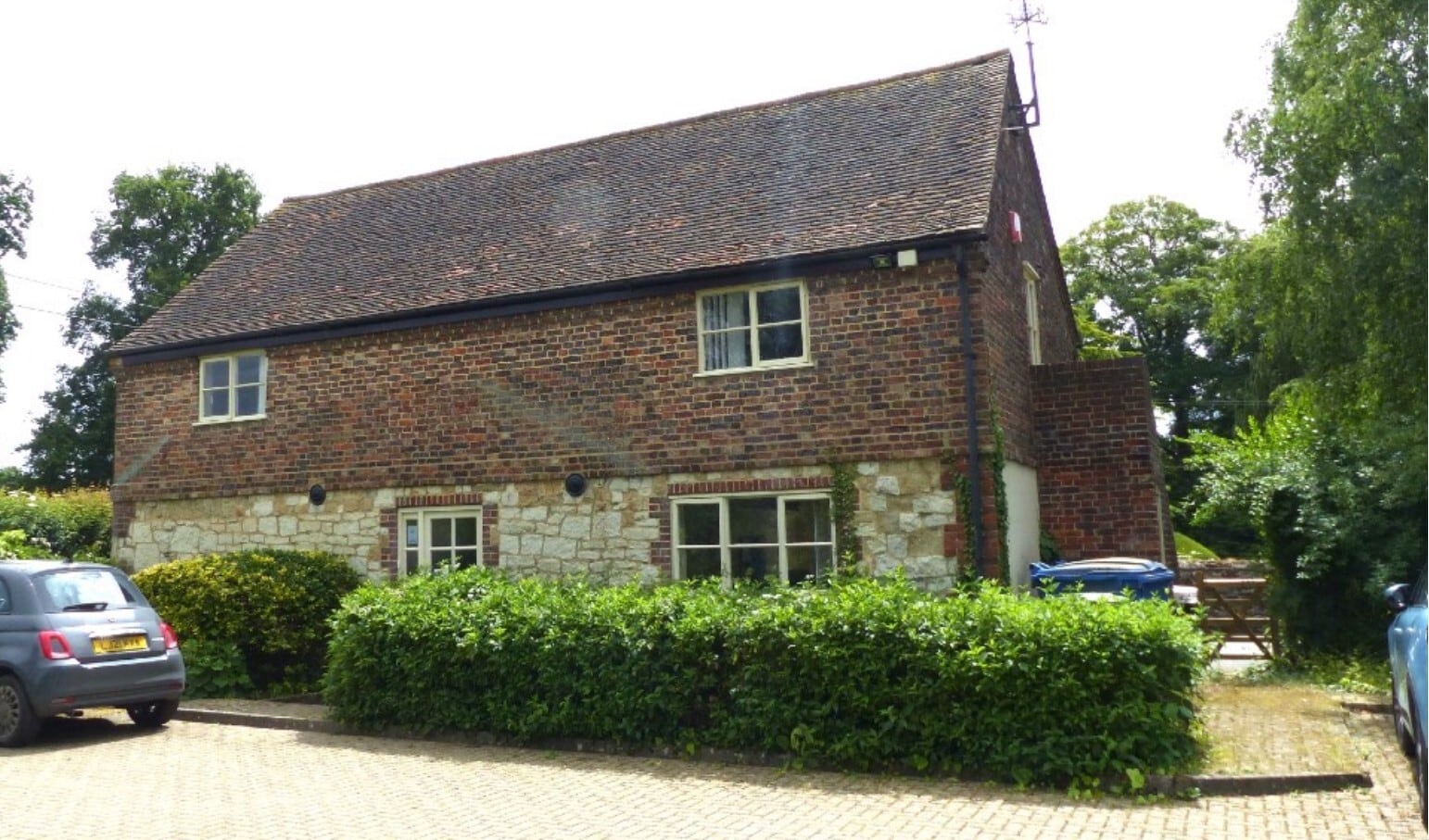 10 Brewer St, Bletchingley for sale Primary Photo- Image 1 of 1