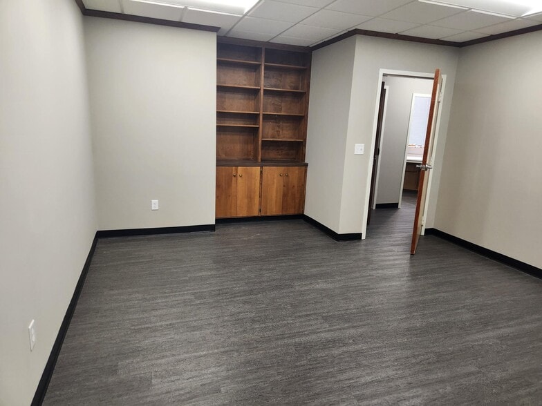 2531 Center West Pky, Augusta, GA for lease - Building Photo - Image 2 of 21