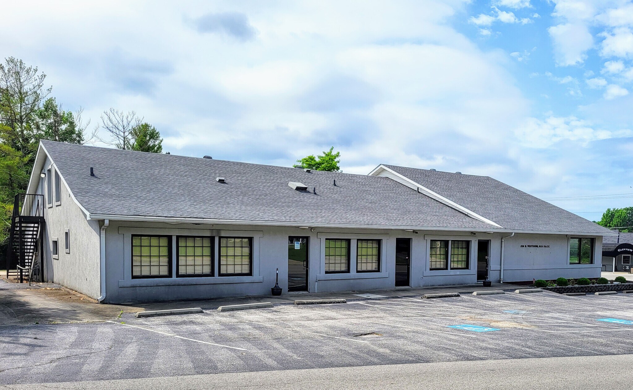 1004 Glenview Dr, Glasgow, KY for sale Primary Photo- Image 1 of 1