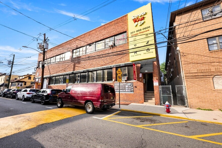 72 68th St, Guttenberg, NJ for lease - Building Photo - Image 1 of 28
