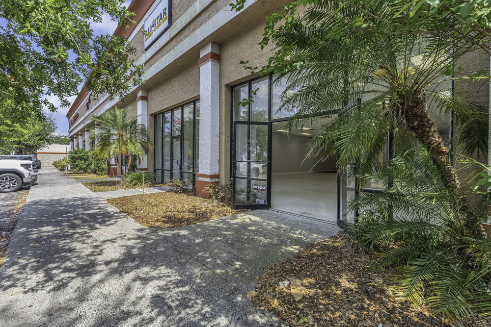 3336-3338 S. Orange Blossom Trl, Kissimmee, FL for lease Primary Photo- Image 1 of 37