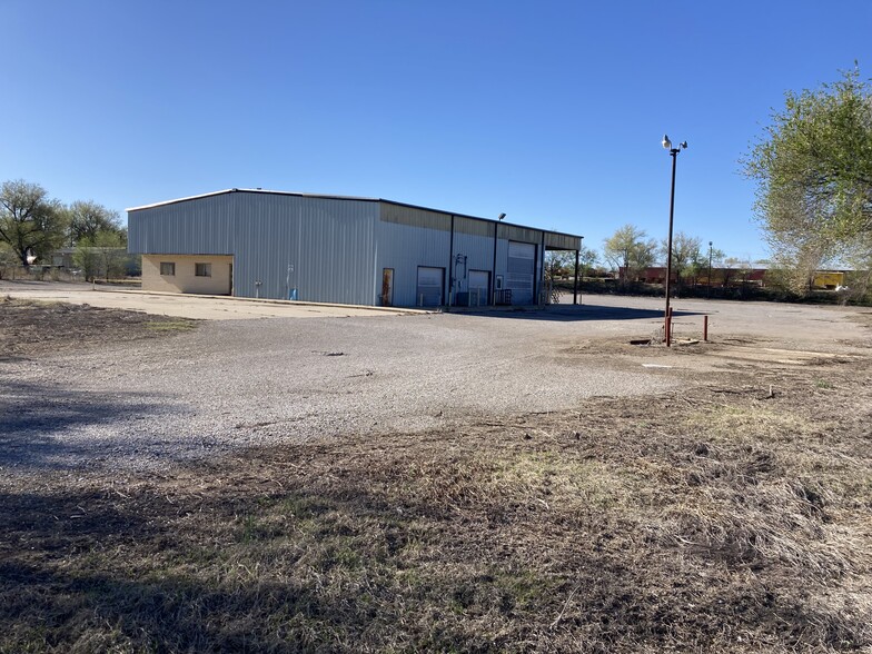 102 Fig Street, Canadian, TX for sale - Building Photo - Image 3 of 9