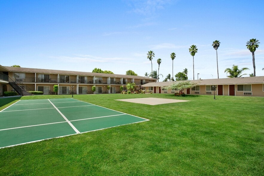 1514 S Broadway, Santa Maria, CA for sale - Building Photo - Image 2 of 13