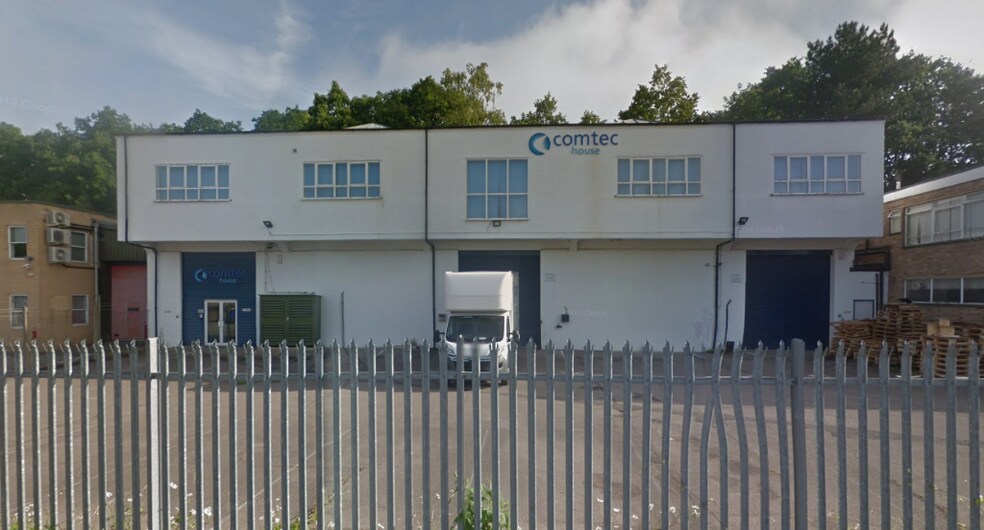 Albert Rd N, Reigate for lease - Building Photo - Image 1 of 1