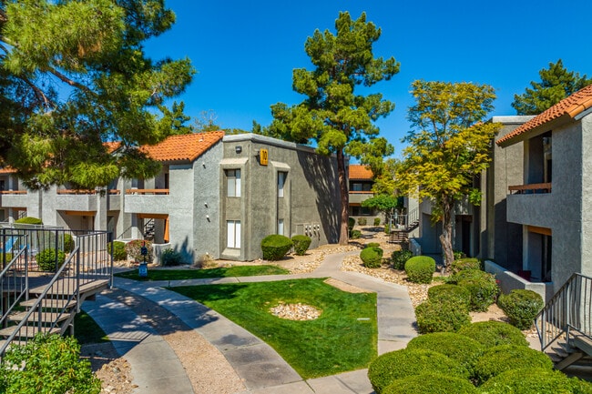 More details for 8530 N 22nd Ave, Phoenix, AZ - Multifamily for Sale