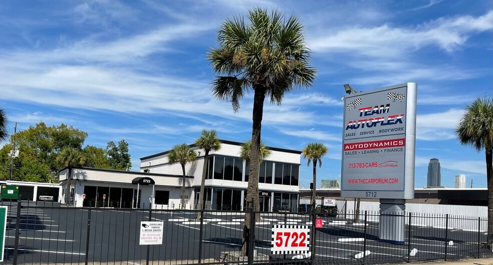 5712 Southwest Fwy, Houston, TX for lease - Building Photo - Image 3 of 71
