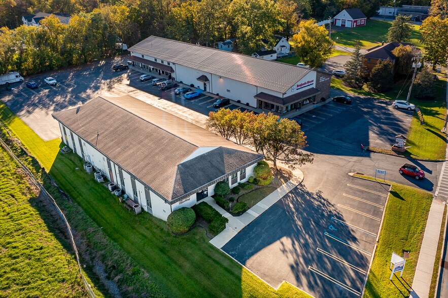 420 E Main St, Middletown, NY for sale - Building Photo - Image 1 of 1