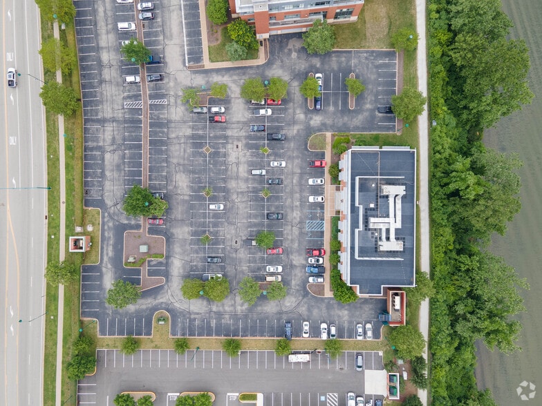 395 E Waterfront Dr, Homestead, PA for lease - Aerial - Image 3 of 10