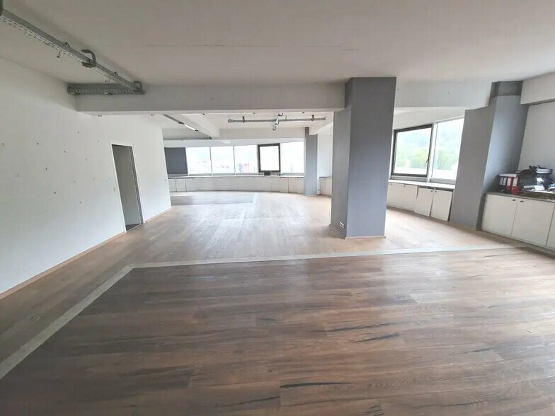 Office in Le Cannet for sale - Interior Photo - Image 1 of 5