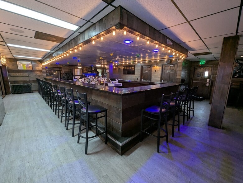 11818 Philadelphia Rd, White Marsh, MD for sale - Interior Photo - Image 3 of 26