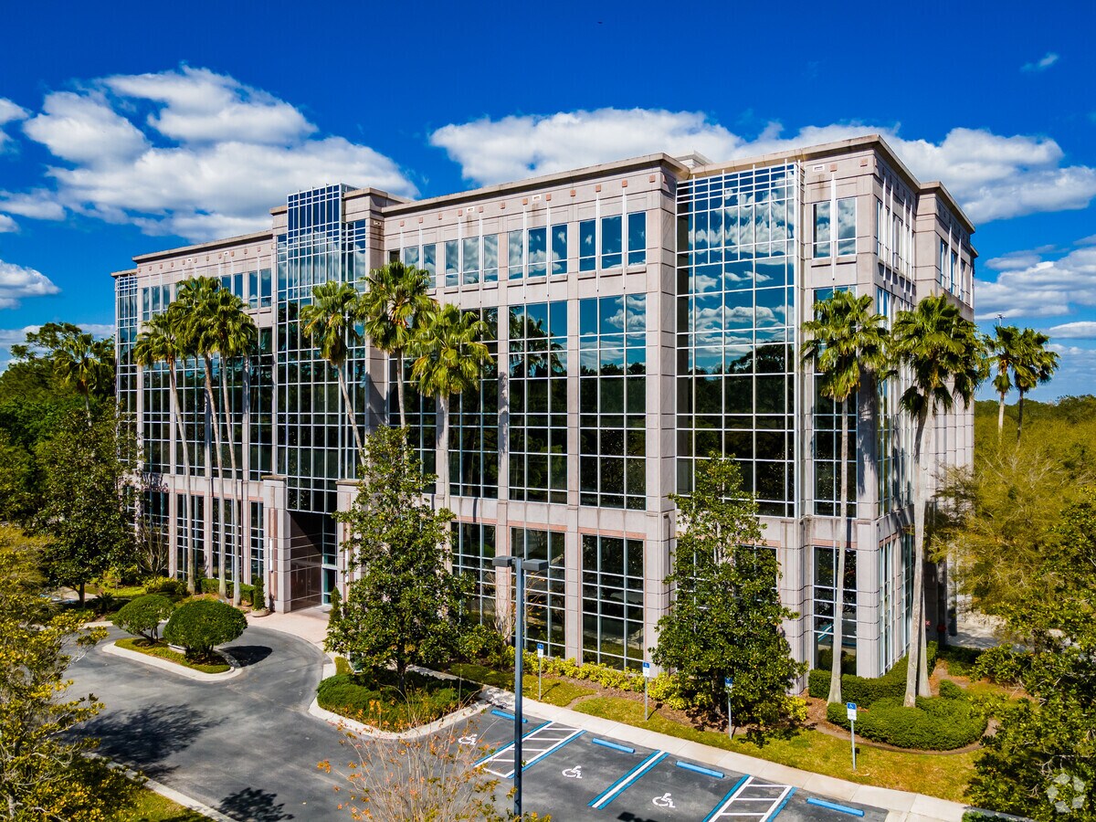 14055 Riveredge Dr, Tampa, FL 33637