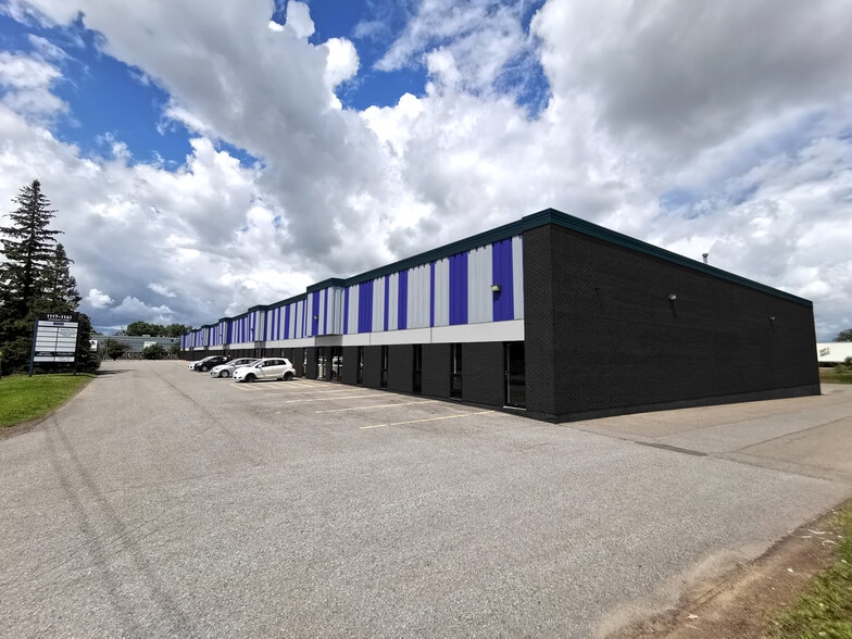 1117-1141 Newmarket St, Ottawa, ON for lease - Building Photo - Image 3 of 3