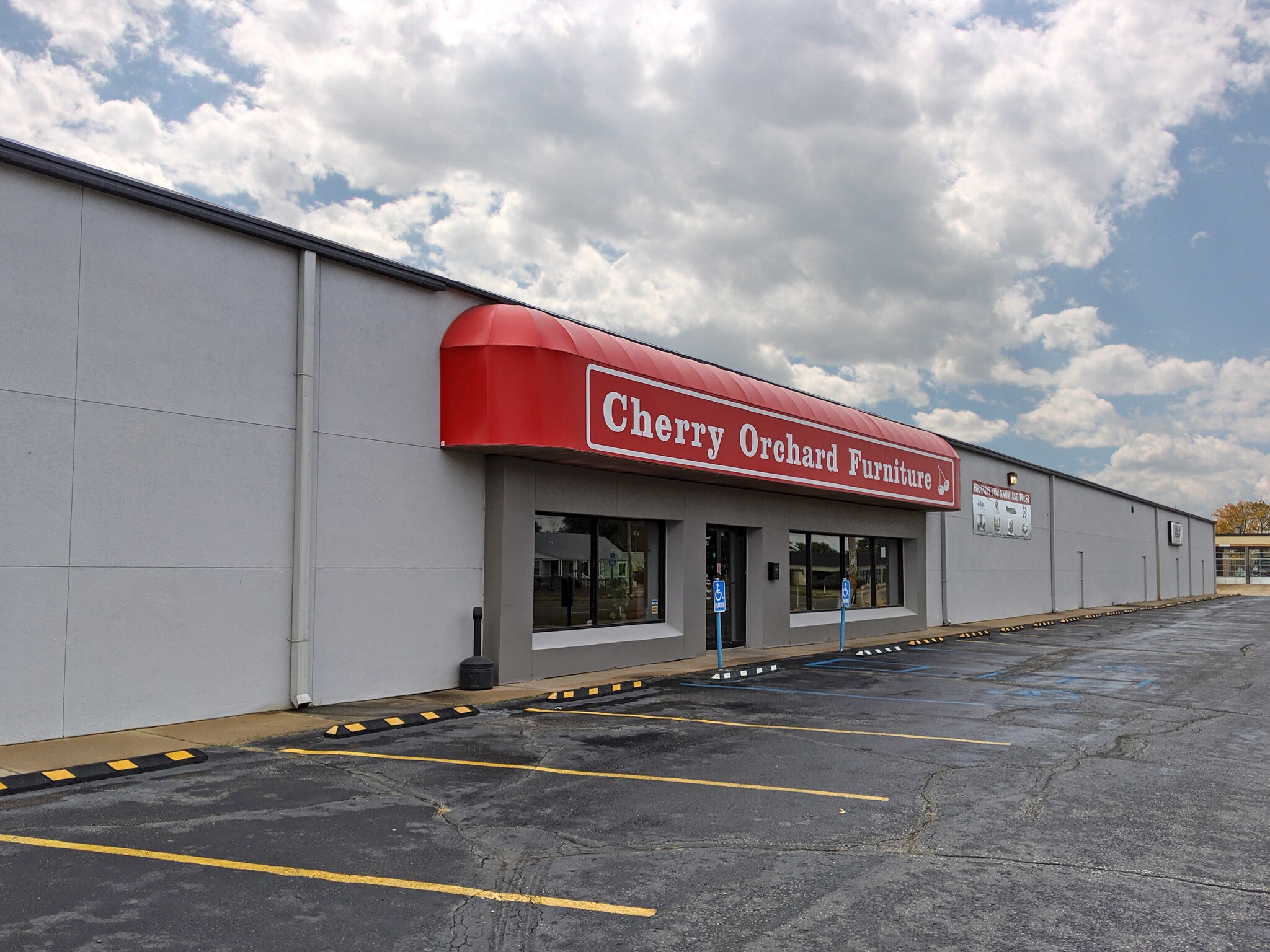 5215 W Central Ave, Wichita, KS for sale Building Photo- Image 1 of 1