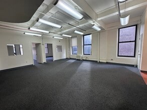 15 W 36th St, New York, NY for lease Interior Photo- Image 2 of 3