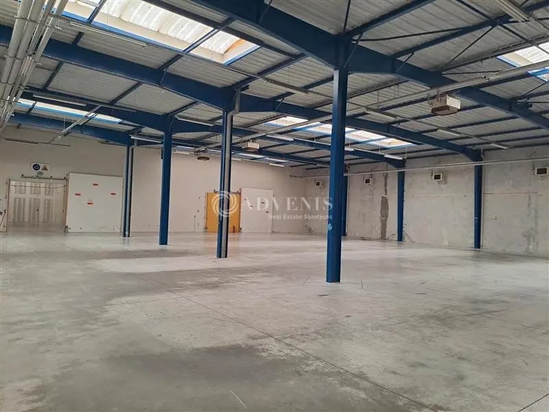 Industrial in Carquefou for lease Interior Photo- Image 1 of 5