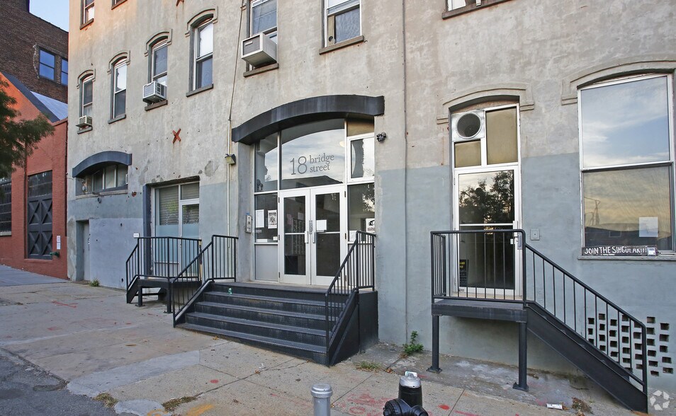 18-24 Bridge St, Brooklyn, NY for sale - Building Photo - Image 1 of 1