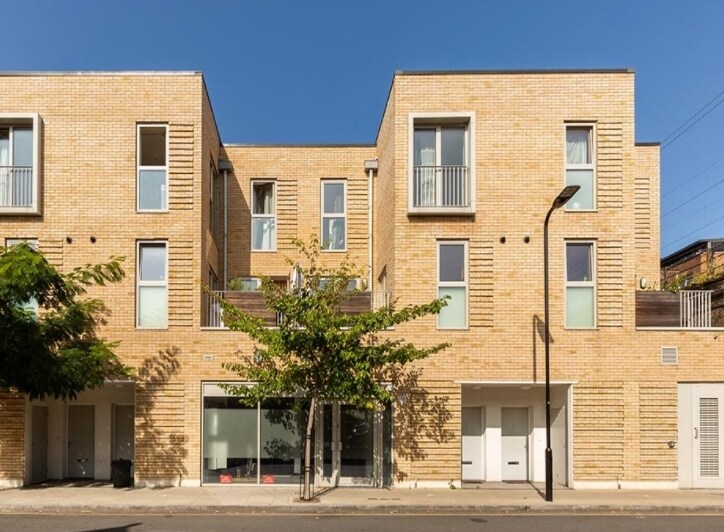 32 Bocking St, London for sale Primary Photo- Image 1 of 1