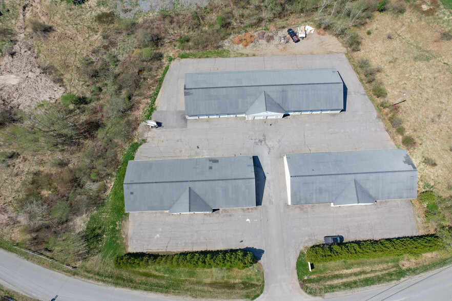 Self Storage Portfolio portfolio of 2 properties for sale on LoopNet.com - Building Photo - Image 3 of 8